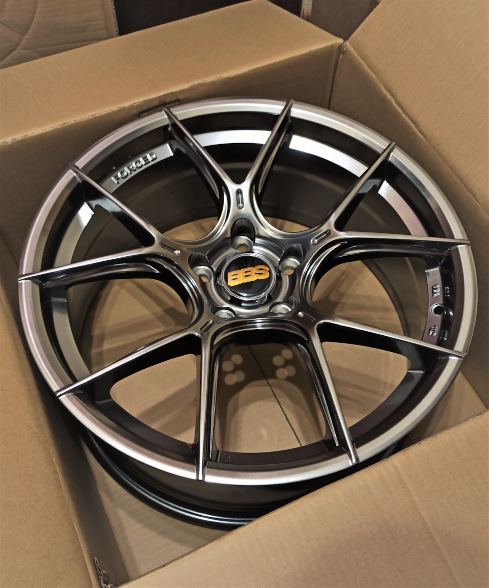 BBS 18x8J 5x112 ET38 — Volkswagen Golf Mk7, 1,4 л, 2013 года | колёсные  диски | DRIVE2