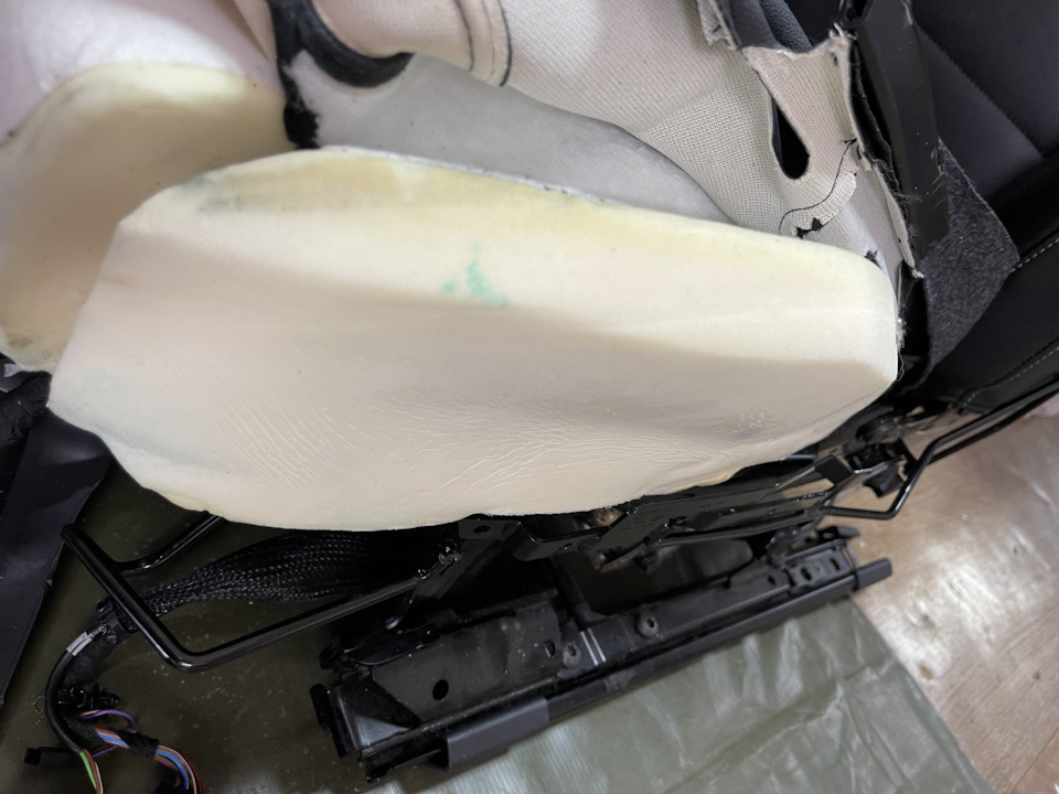 part 3: Ремонт боковой поддержки(брак VAG?), замена дворников, ремонт ...