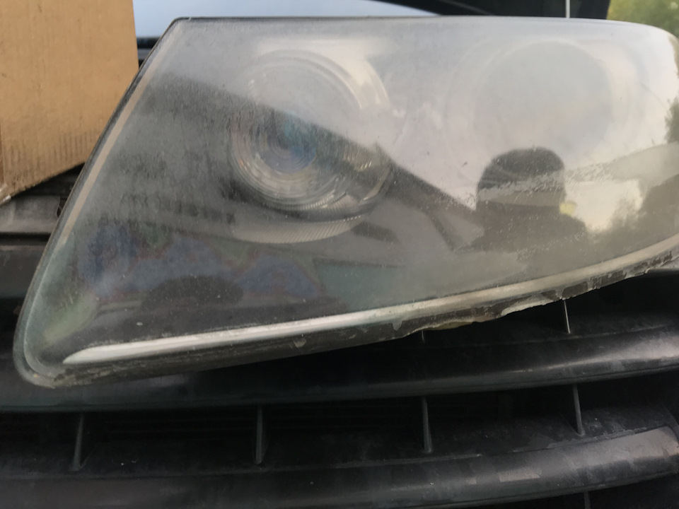 Поменял фару. — Volkswagen Touareg (1G), 3,2 л, 2005 года | визит на ...