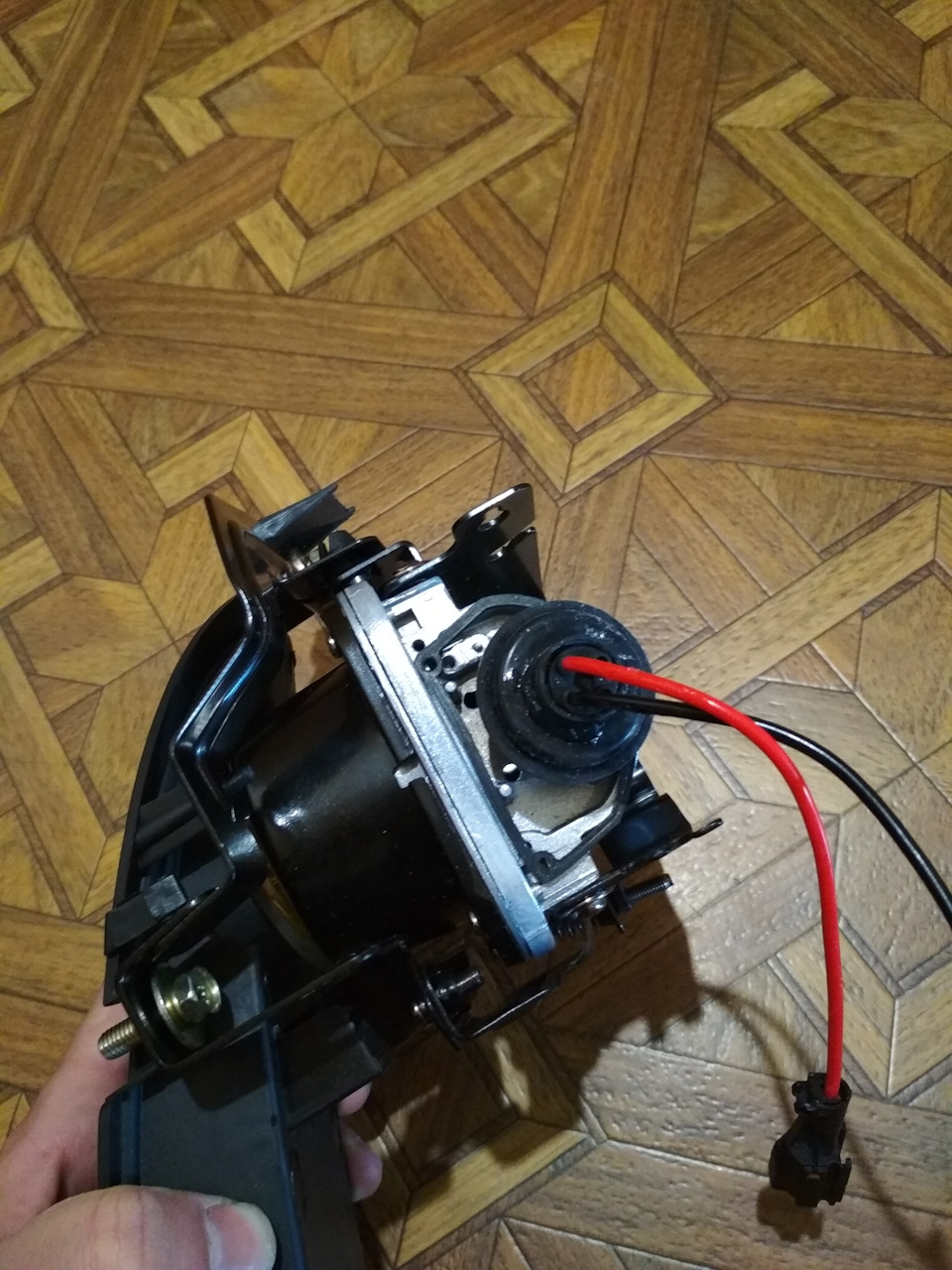 Установка противотуманных фар на Лансер 9+установка ксенона ...