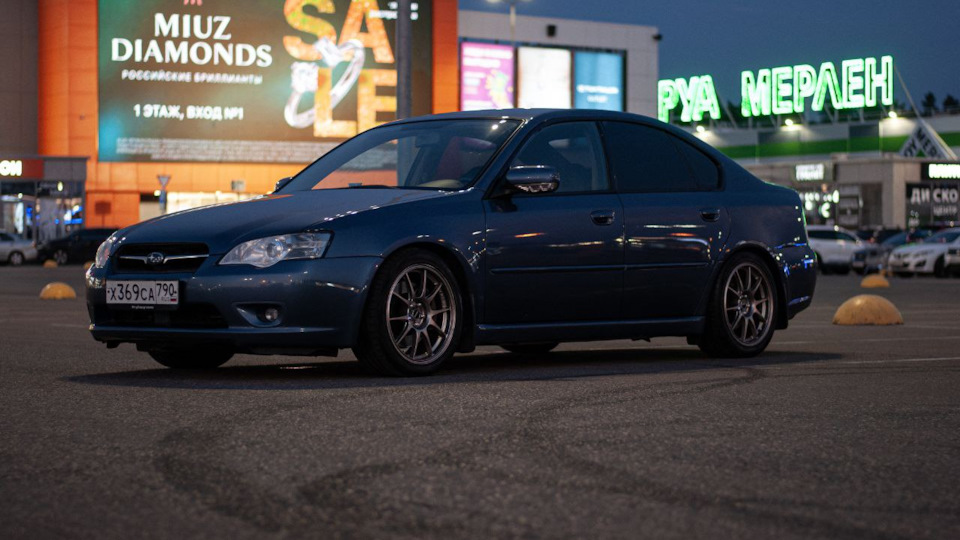 Subaru Legacy Дедушкин седан