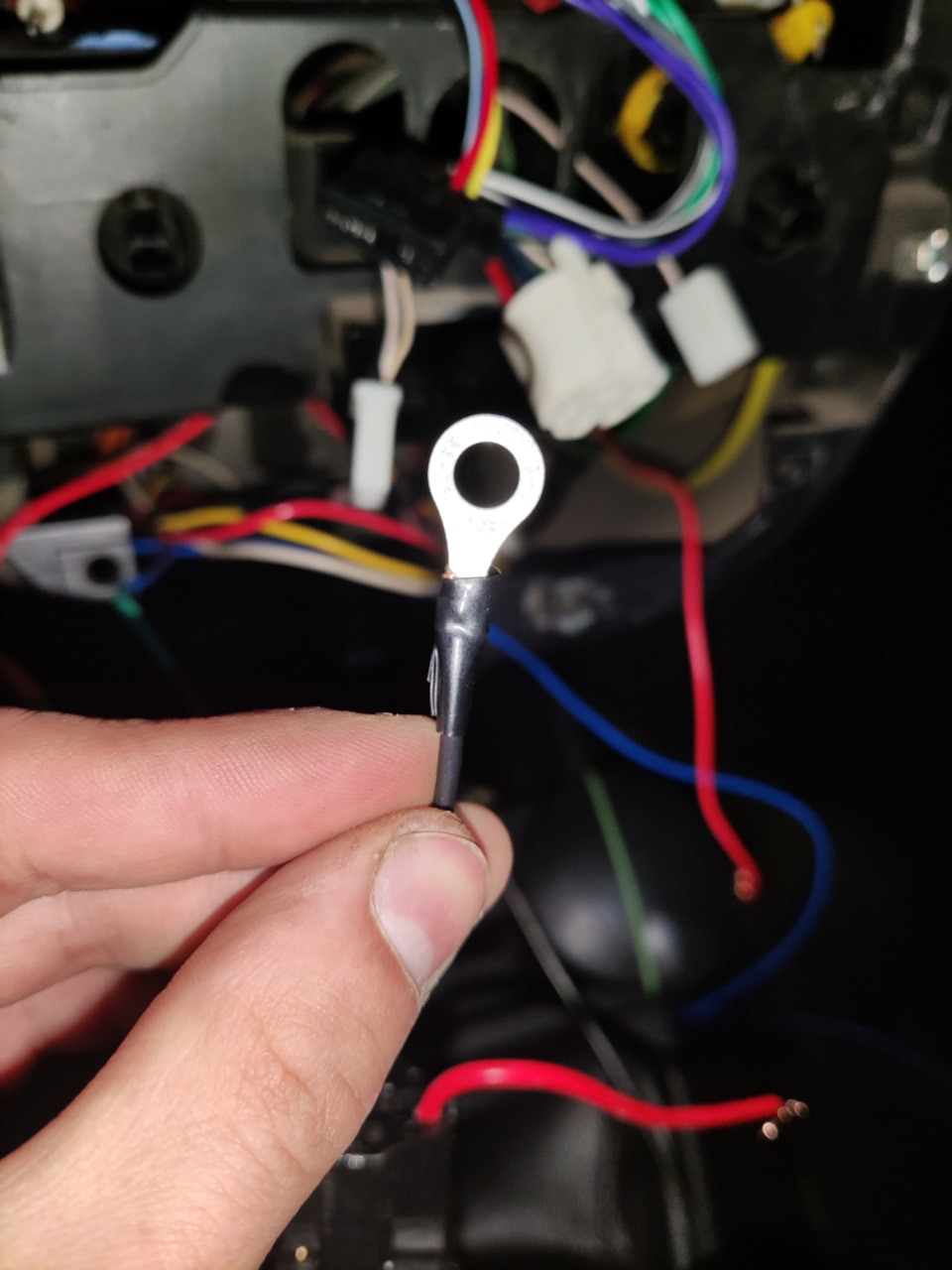 #29. ДТНВ и обогрев зеркал — Lada Гранта (1G), 1,6 л, 2014 года ...