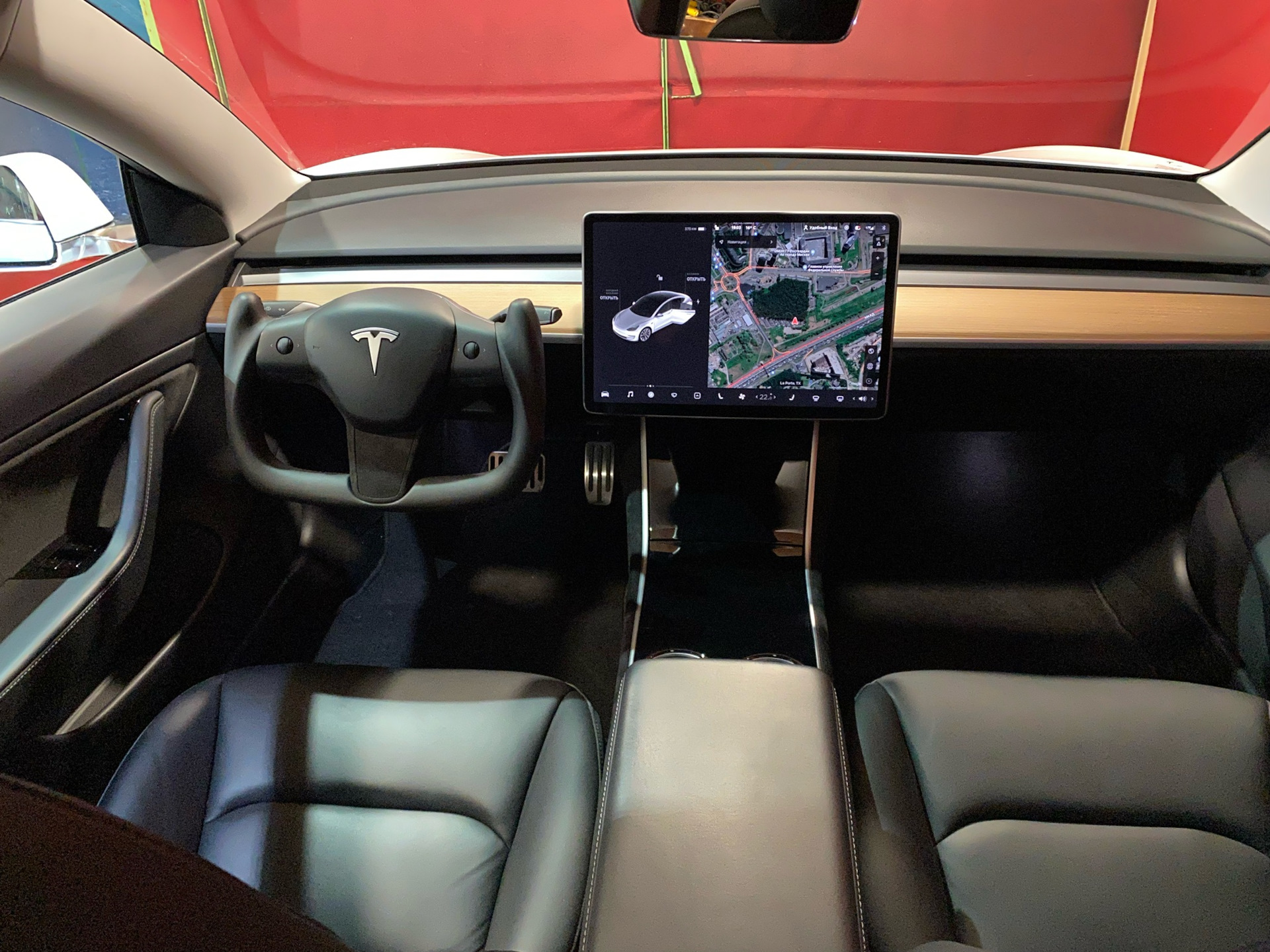 Tesla model 3 long. Тесла модель 3 Лонг Рендж. Tesla model 3 Interior. Tesla model 3 интерьер. Tesla model s Interior.