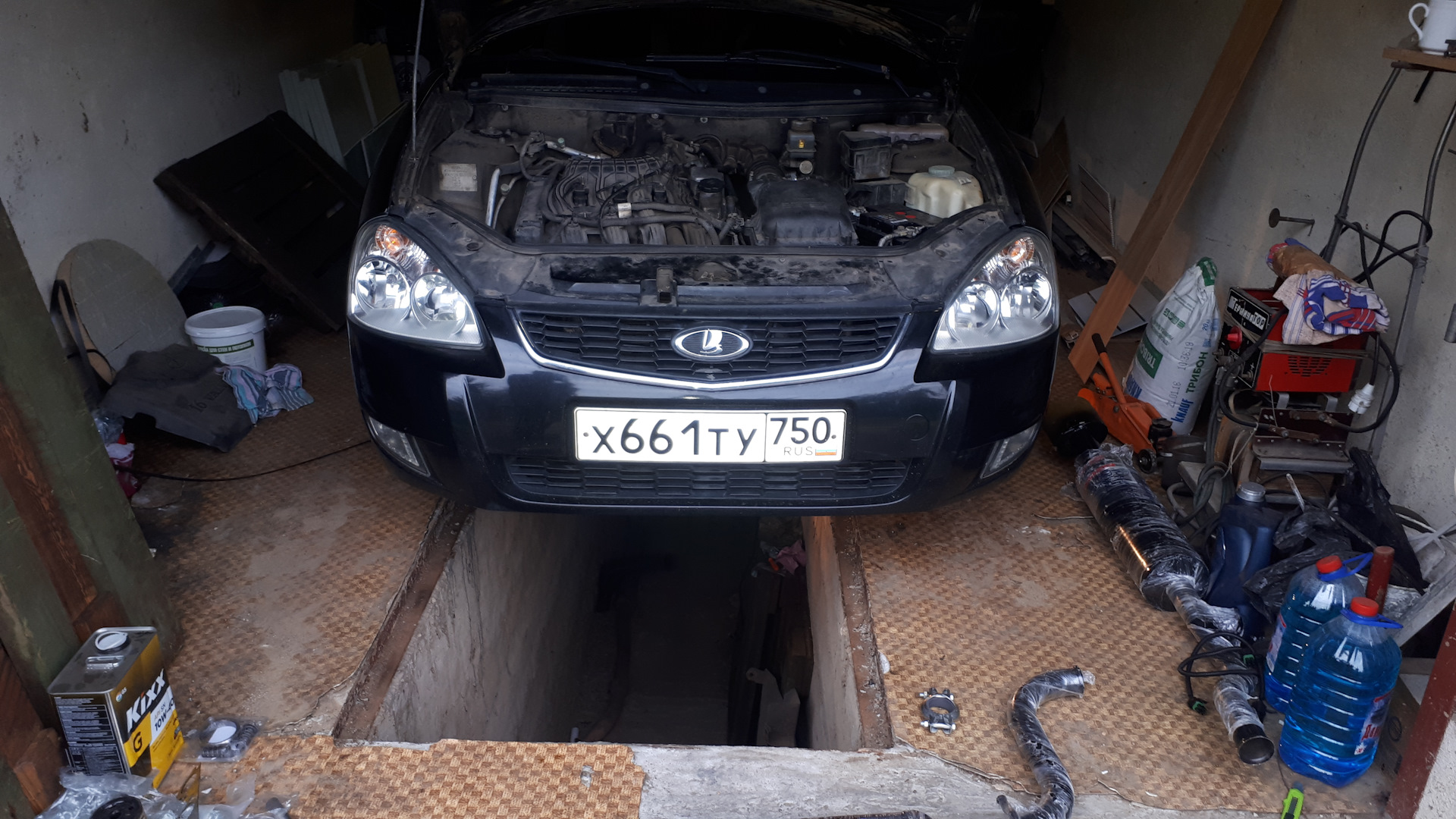 Замена старого вышедшего из строя глушителя — Lada Приора хэтчбек, 1,6 ...