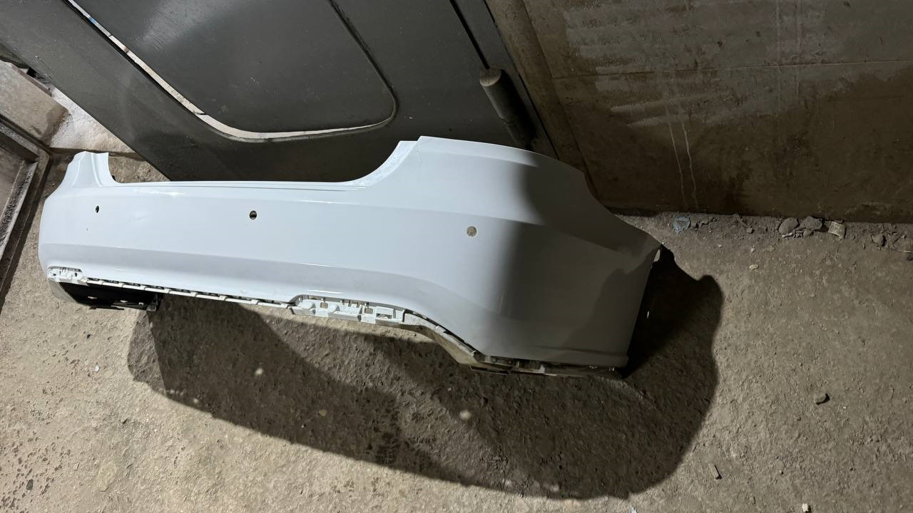 Бампер задний сузуки игнис. Задний бампер g31. Гранта 2013 вид без заднего бампера. Volkswagen polo 2021 задний бампер. Калина 1 хэтчбек без заднего бампера.