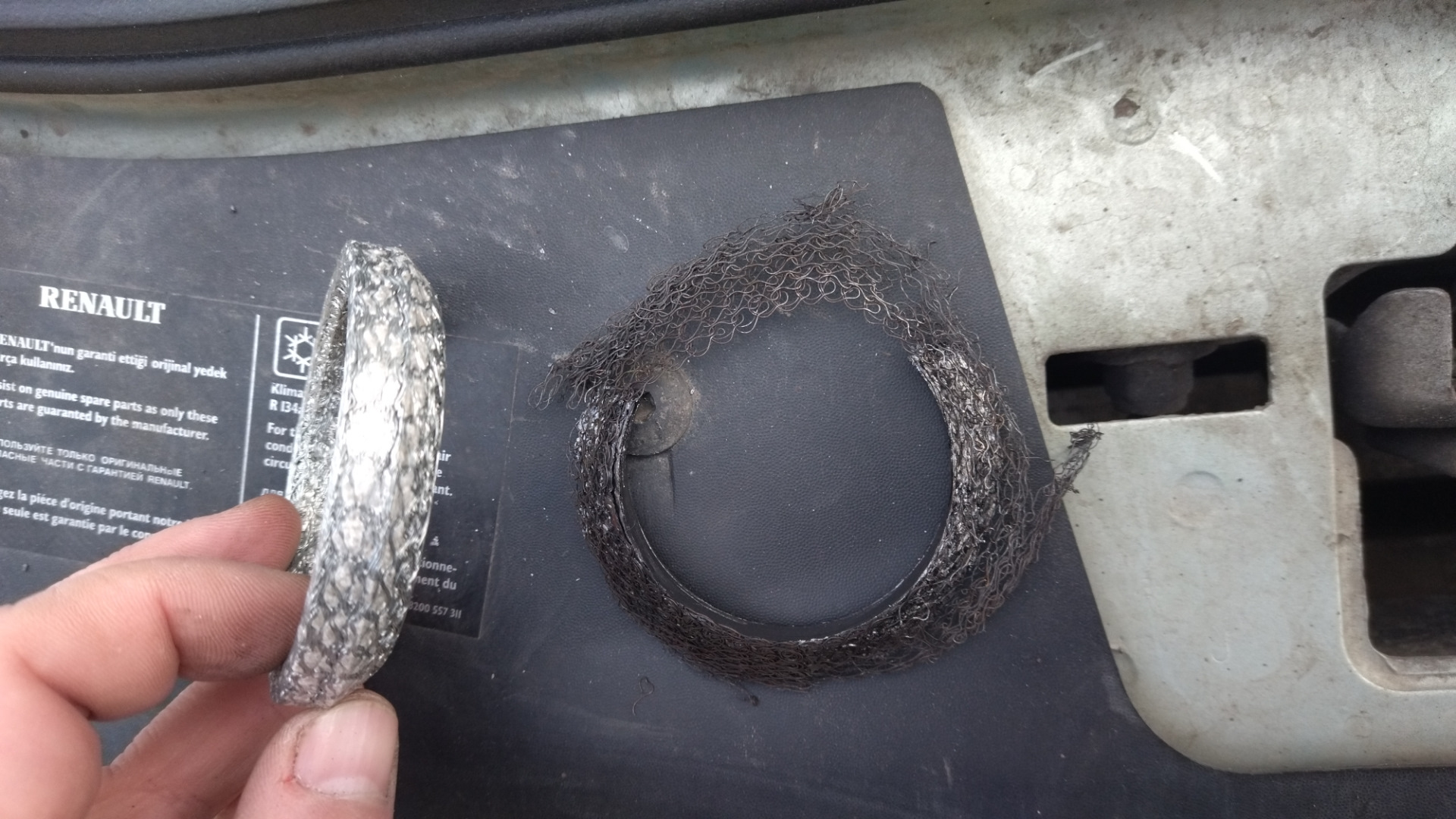 Посторонний запах в салоне. Логан#1 — Renault Logan (1G), 1,4 л, 2007 ...