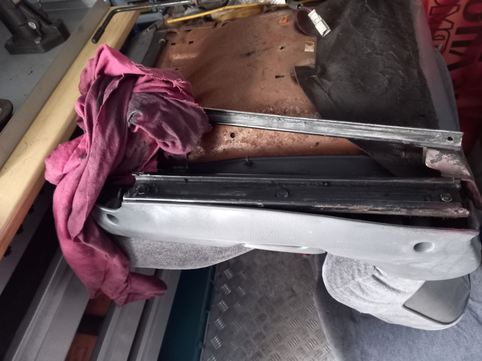 Ремонт салазок сидений — Honda Domani (MA), 1,8 л, 1993 года | своими ...