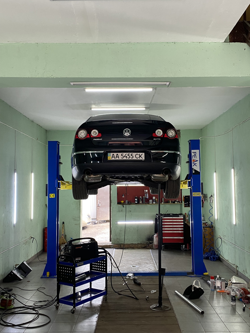 Авто с двойным выхлопом