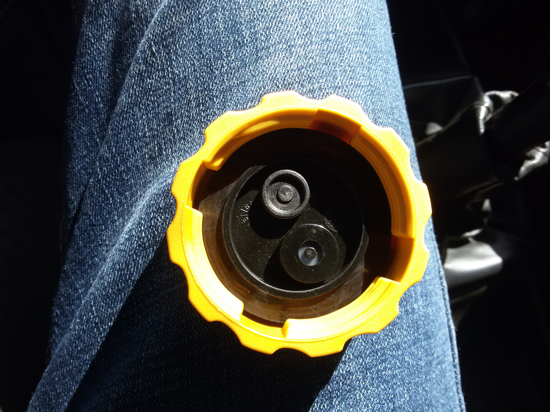 Подтекает охлаждающая жидкость — Chevrolet Aveo 5-door (1G), 1,2 л ...