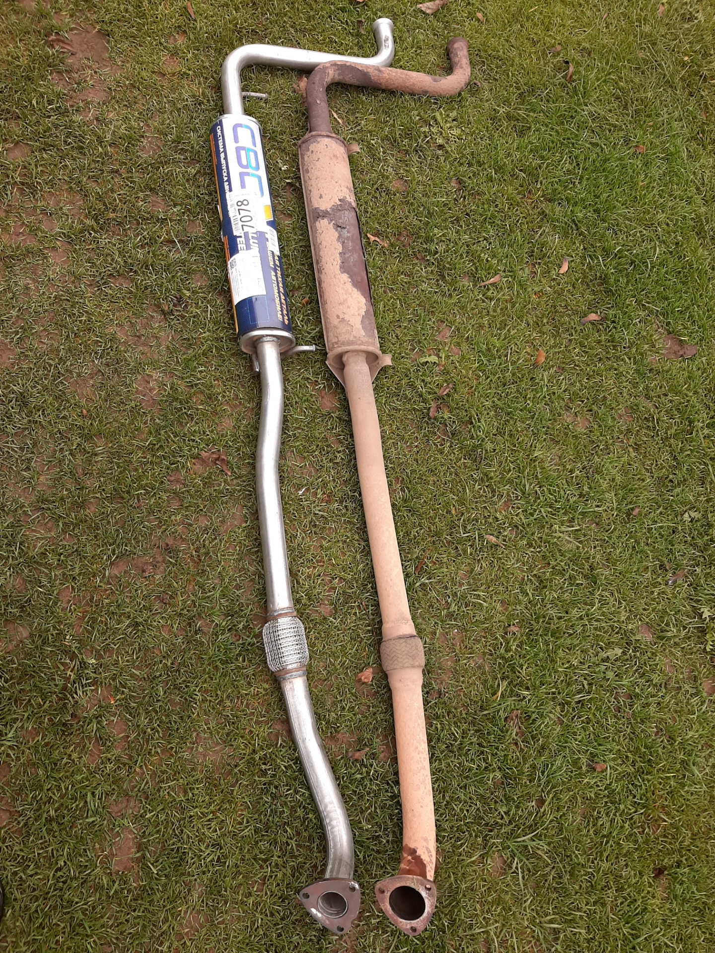 резонатор ваз 21124