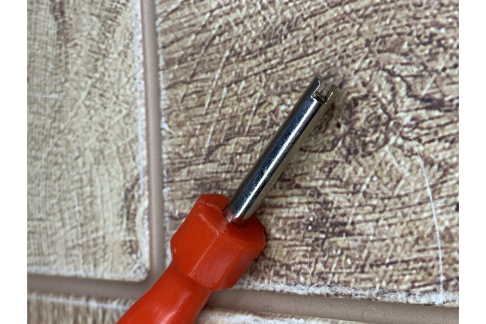 Экстрактор для золотников. — Land Rover Range Rover Evoque (1G), 2,2 л ...