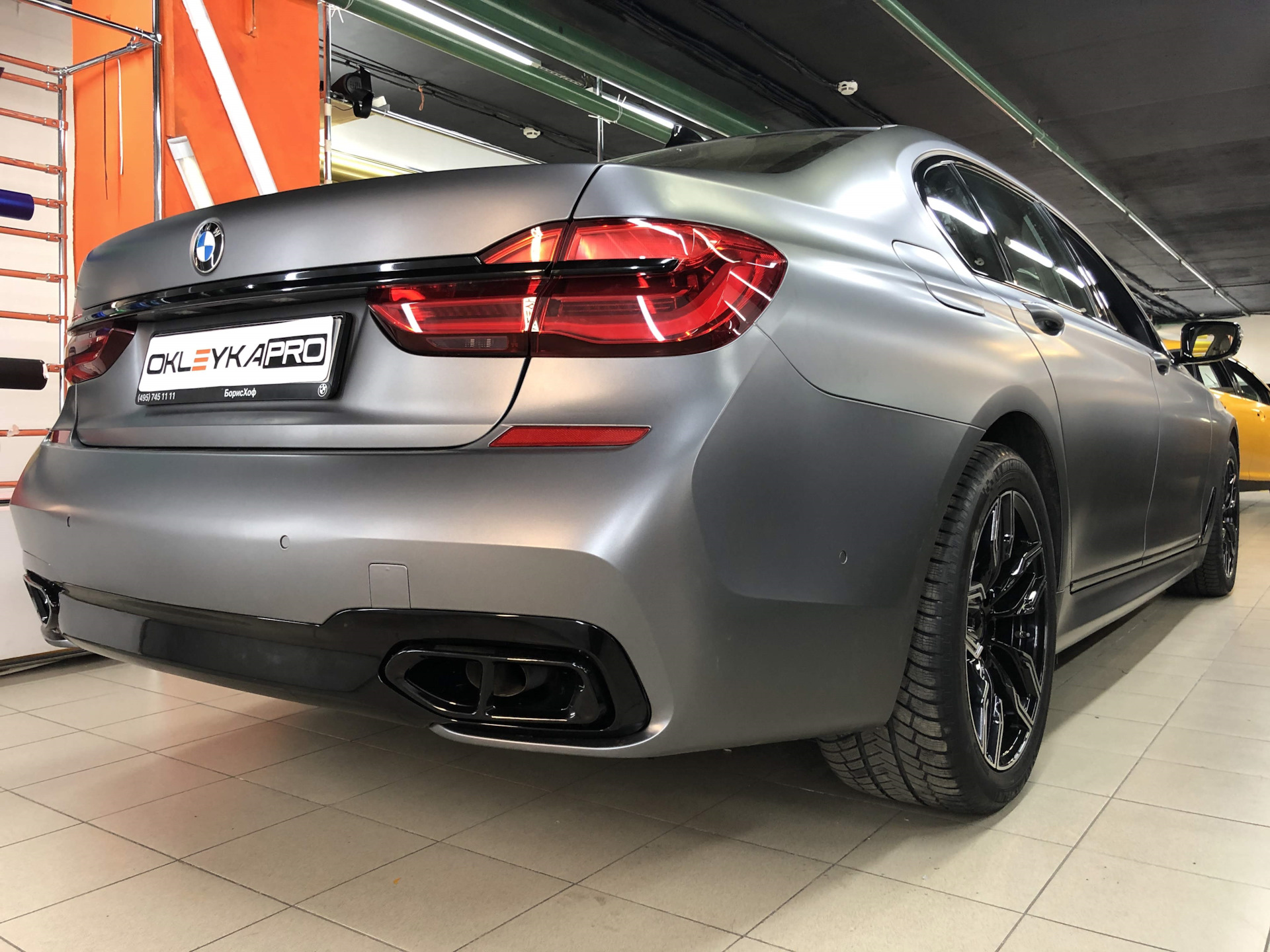BMW g30 серый матовый цвет