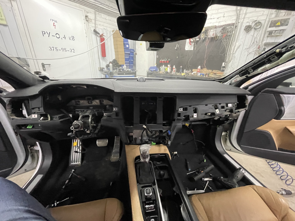 Фото в бортжурнале Volvo V90 Cross Country