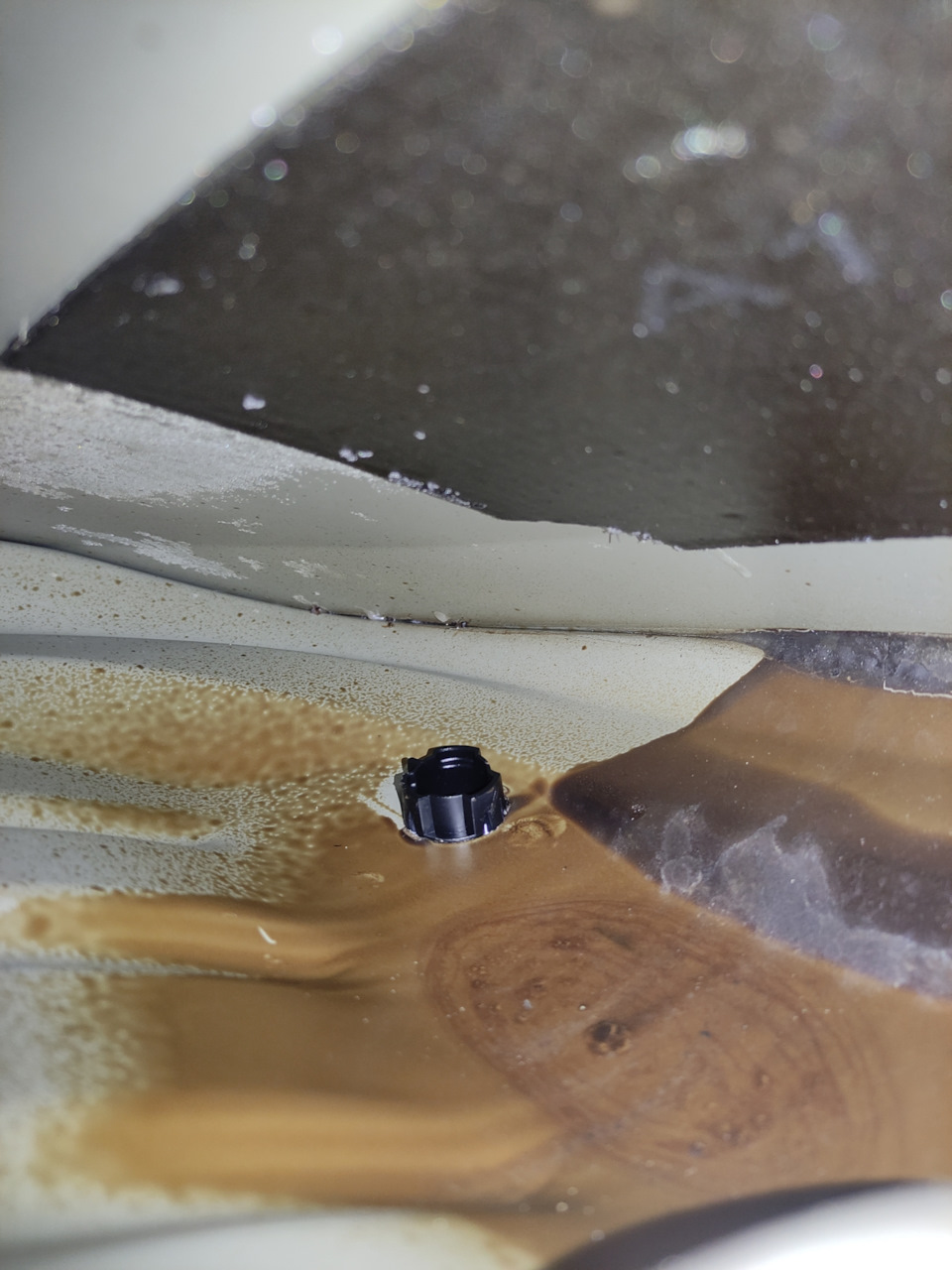 Регулировка зазоров багажника и нежданчик — Renault Sandero Stepway (2G ...