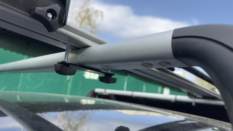 ответная часть для заднего крепления — Opel Insignia (1G)