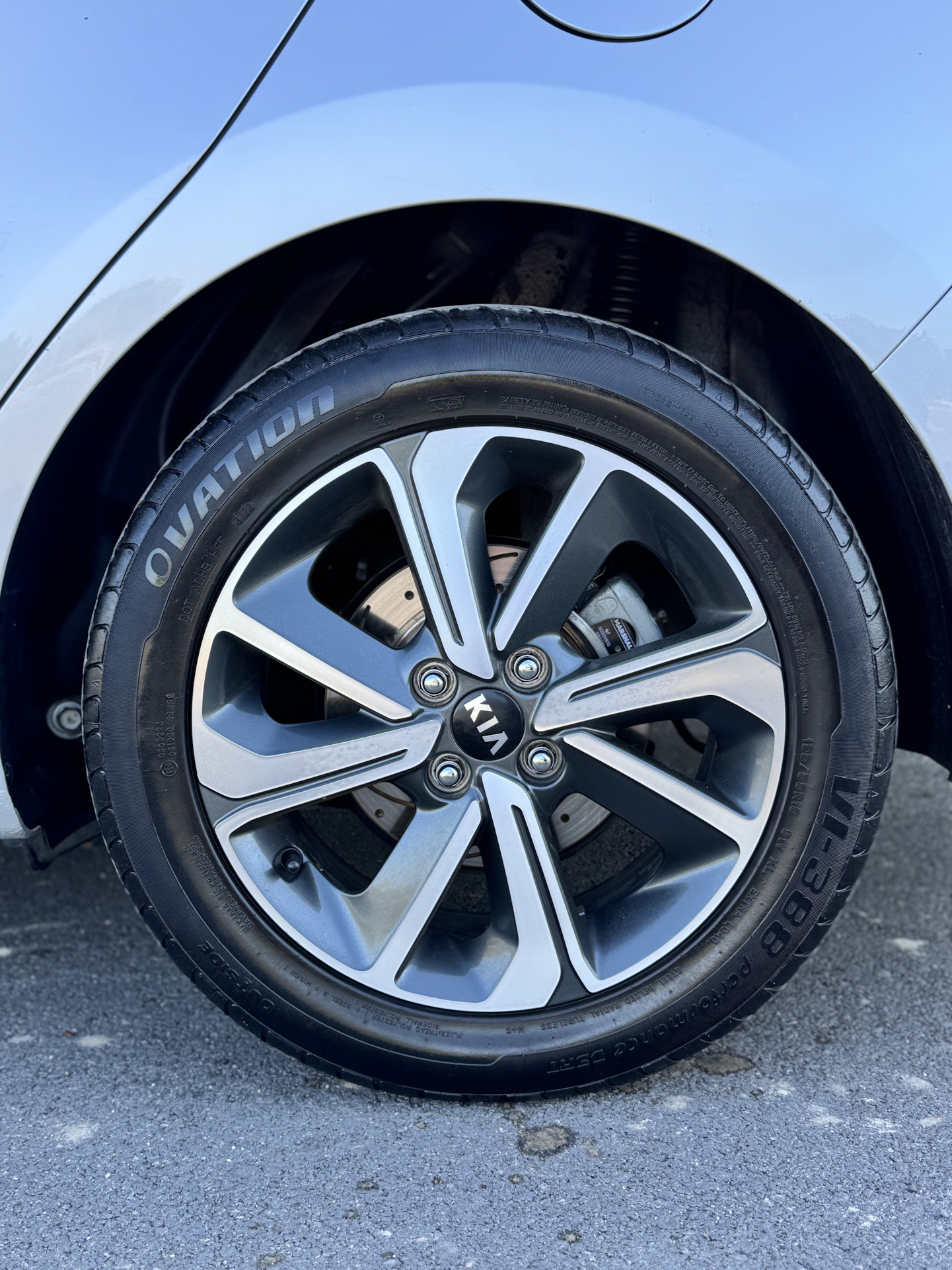 Новые тормозные диски и колодки — KIA Rio (4G), 1,6 л, 2018 года ...