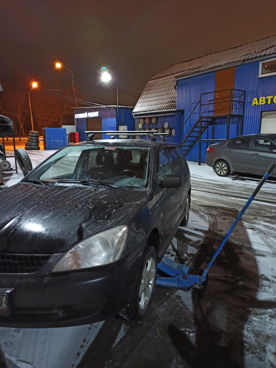 на шиномонтаже — Mitsubishi Lancer IX