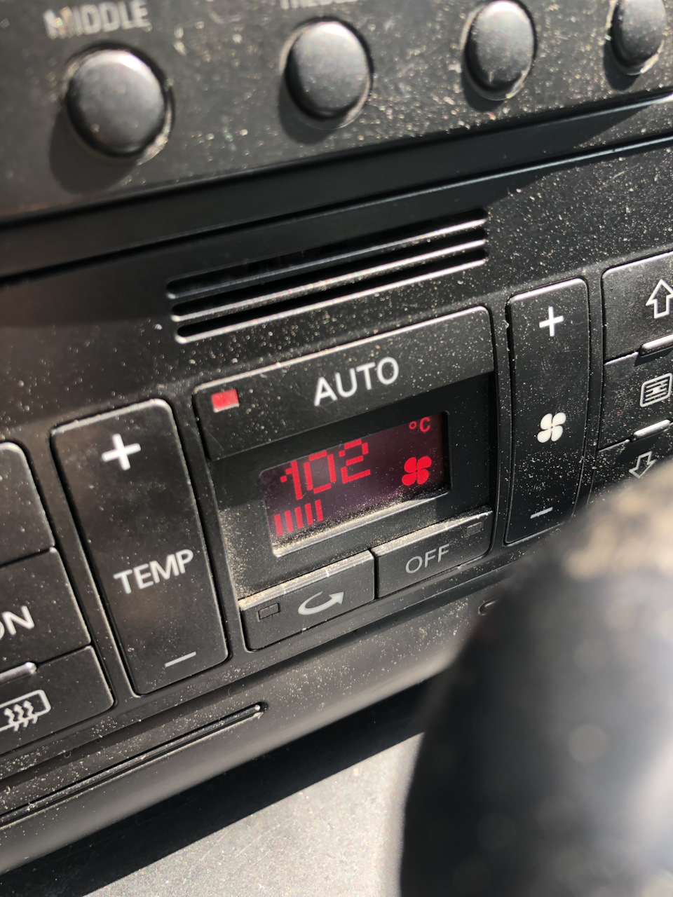 Спидометр ауди а6 с6. Приборная панель ауди а6 олроуд 2001. Греется ауди а6 с5. Панель приборов ауди а6 с5 1999. Греется ауди а6 с5.