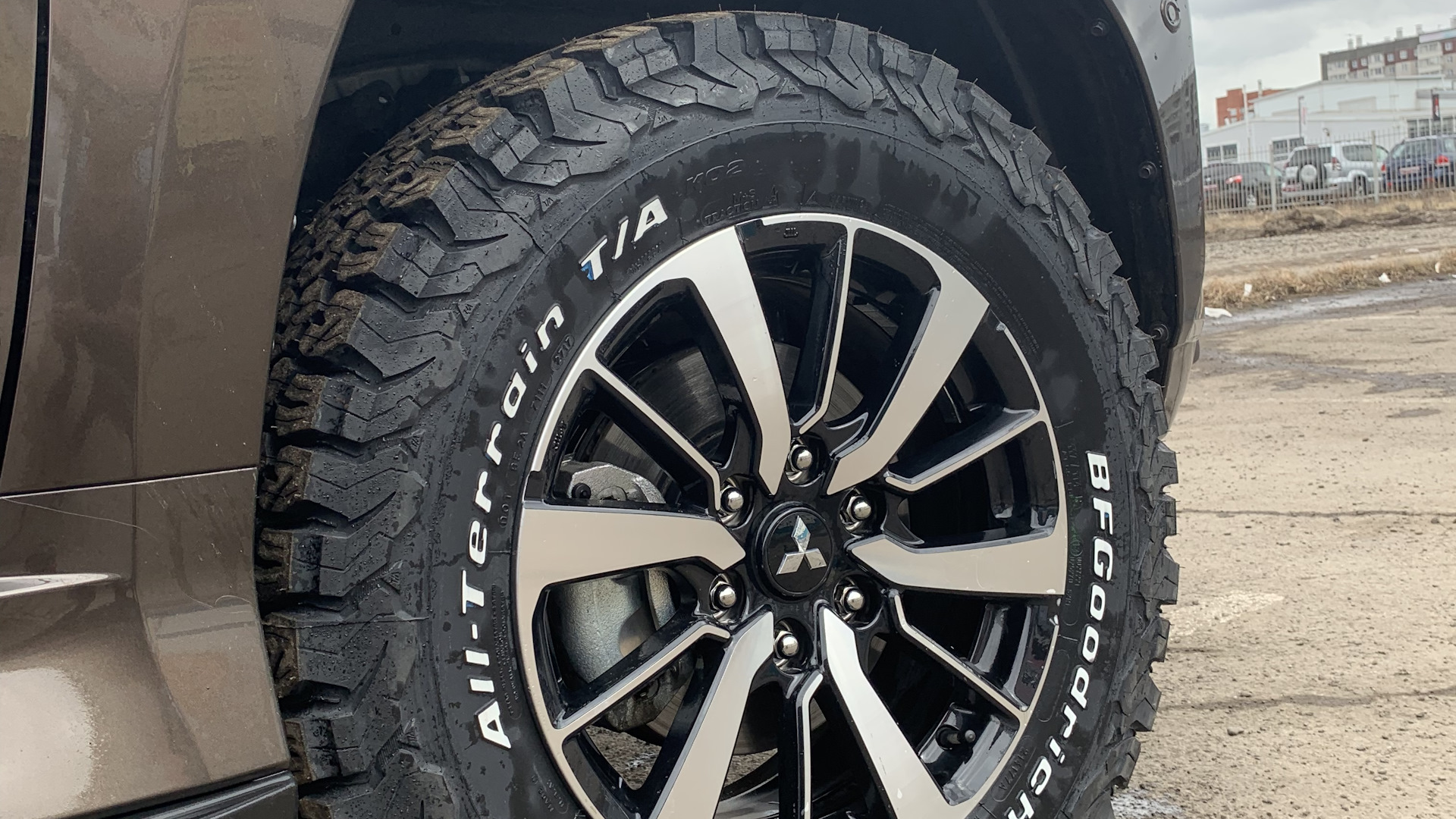 Купить Шины Bfgoodrich 285 60 R18