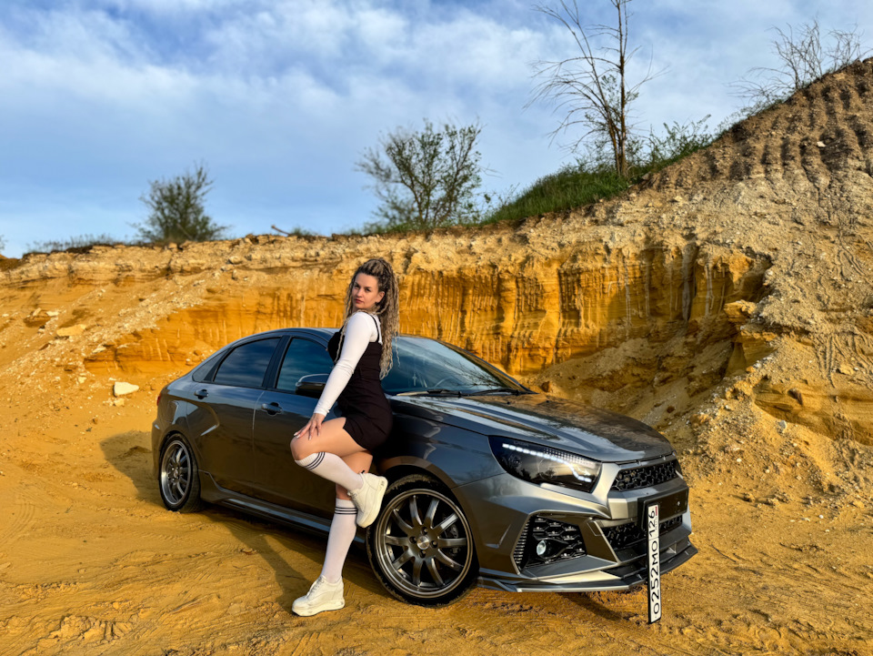 💥 — Lada Vesta (1G)