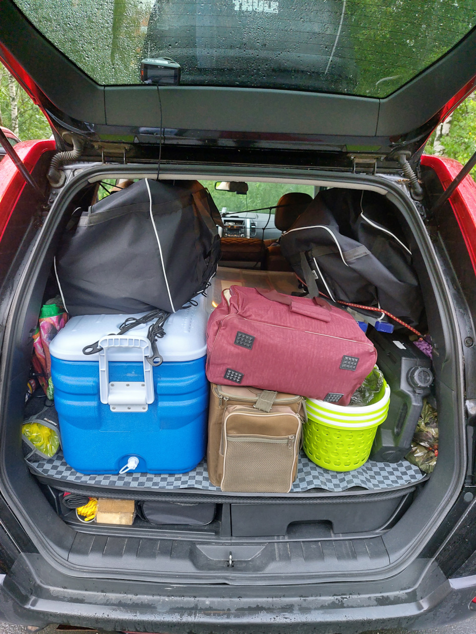 Загрузка багажника с термоконтейнером — Nissan X-Trail II (t31)