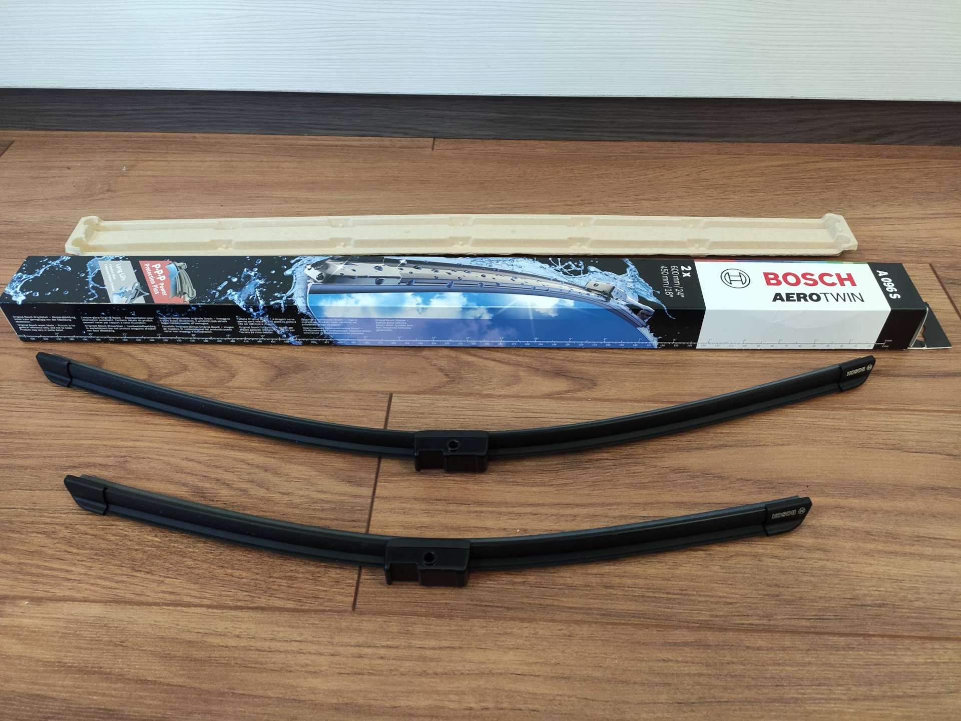 Новые щетки стеклоочистителя Bosch Aerotwin A096S — Geely Atlas (1G), 1 ...