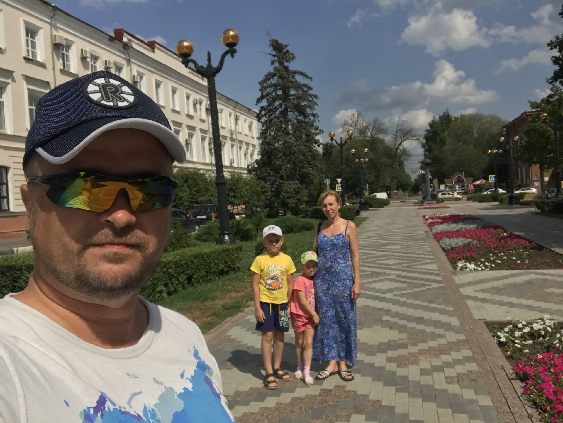 Автобус курск тамбов. Луидор 223602. Маршрут 507 курск тамбов. Красная площадь курск до революции. 507 курск.