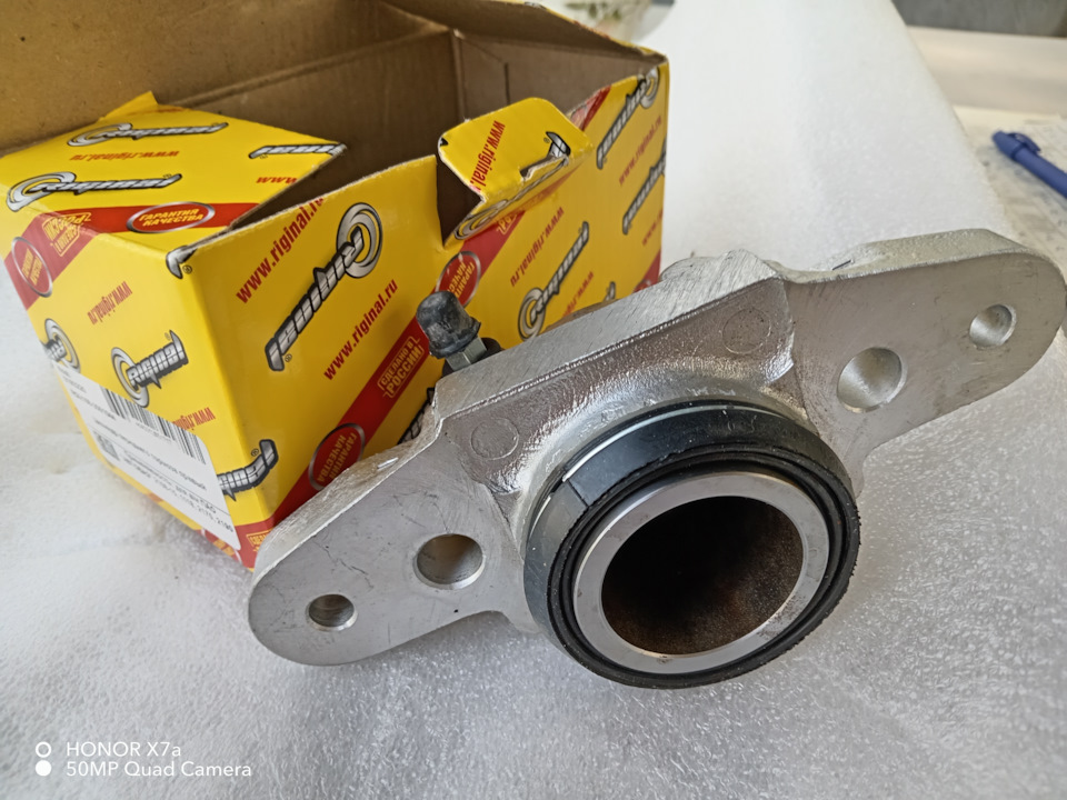 Замена правого тормозного цилиндра. — Lada Калина 2 Спорт, 1,6 л, 2016 ...