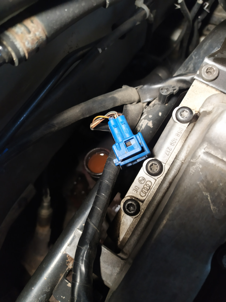 Замена резинового уплотнителя на датчике температуры охлаждающей ...