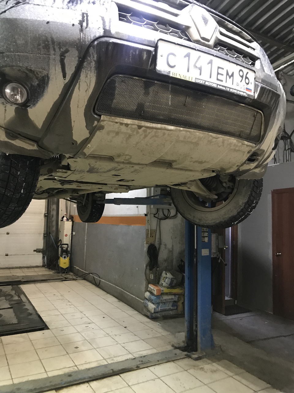 #45. Ну вот и вторая шаровая отъехала — Renault Duster (1G), 2 л, 2012 ...