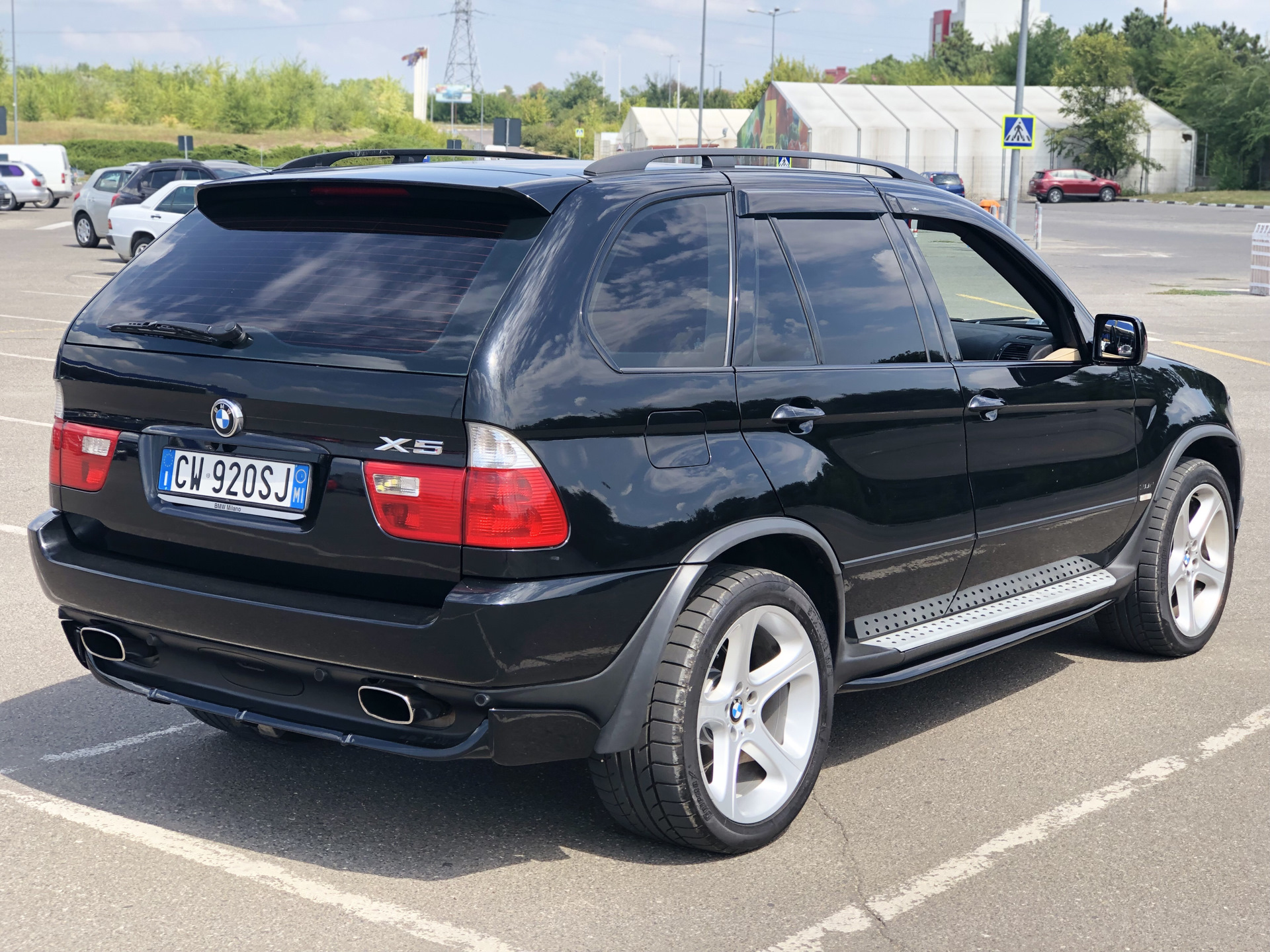 BMW x5 e53 4.8 Black