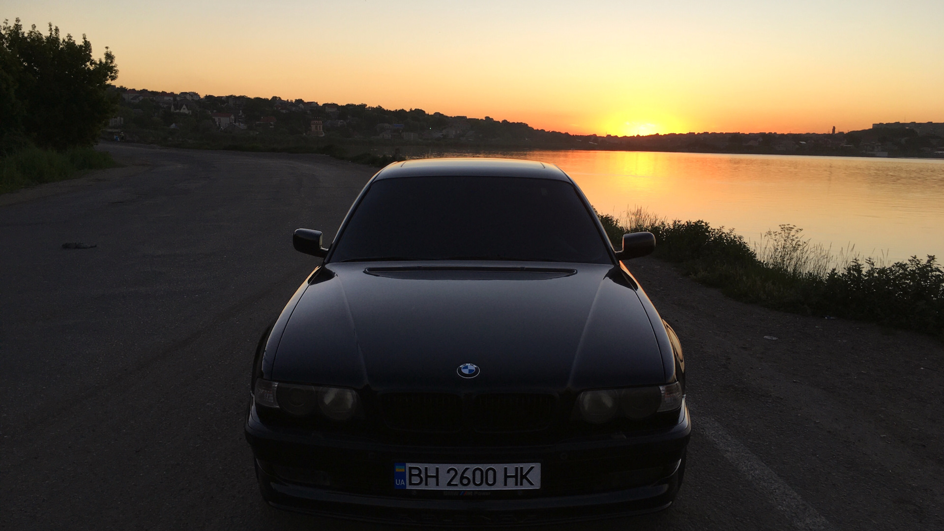 БМВ е38 Блэк раша. BMW e38 Black.