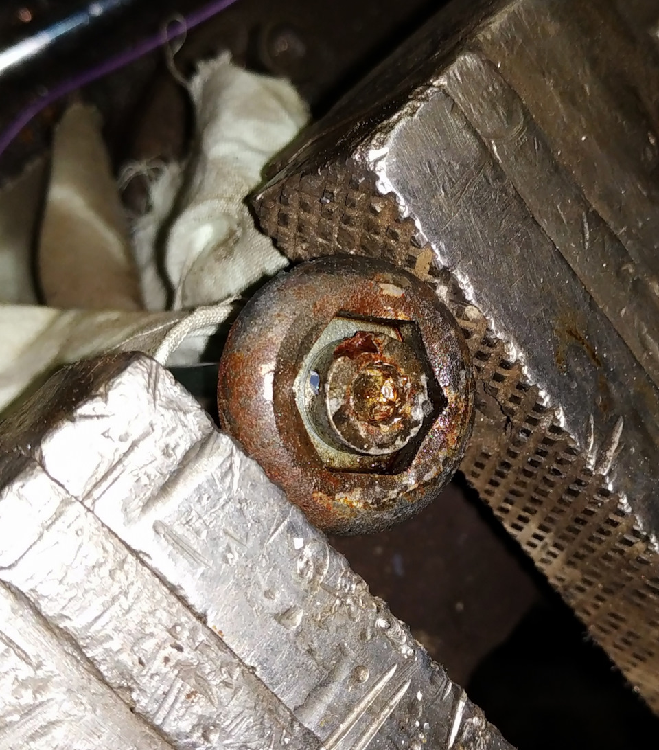 Фото в бортжурнале Volvo XC60 (1G)