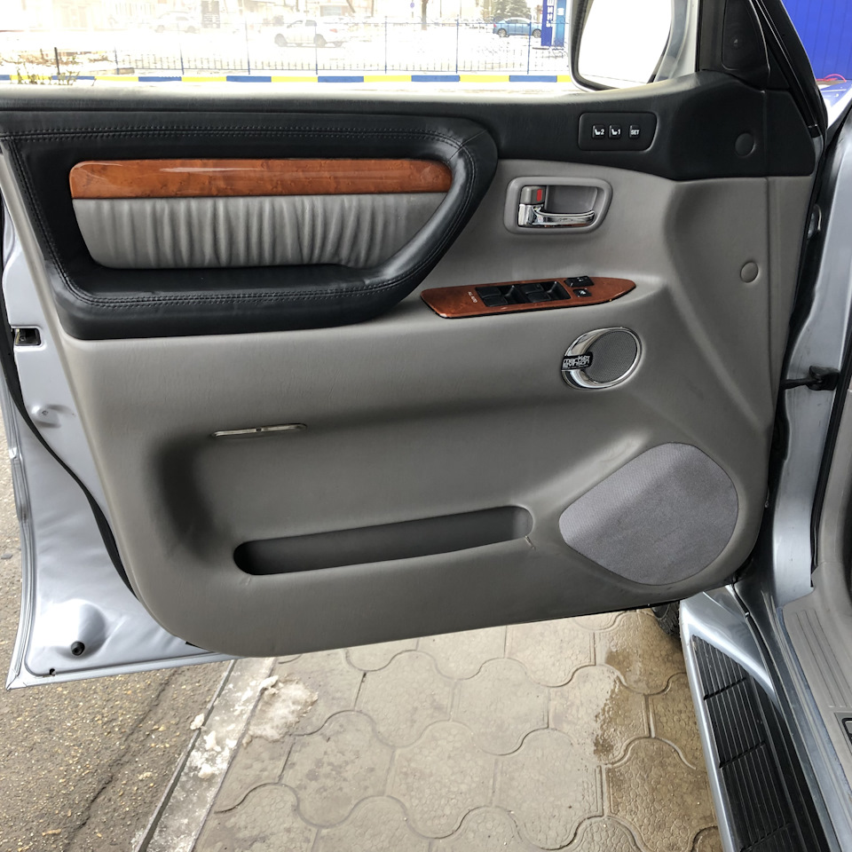 Как снять обшивку двери lexus lx570