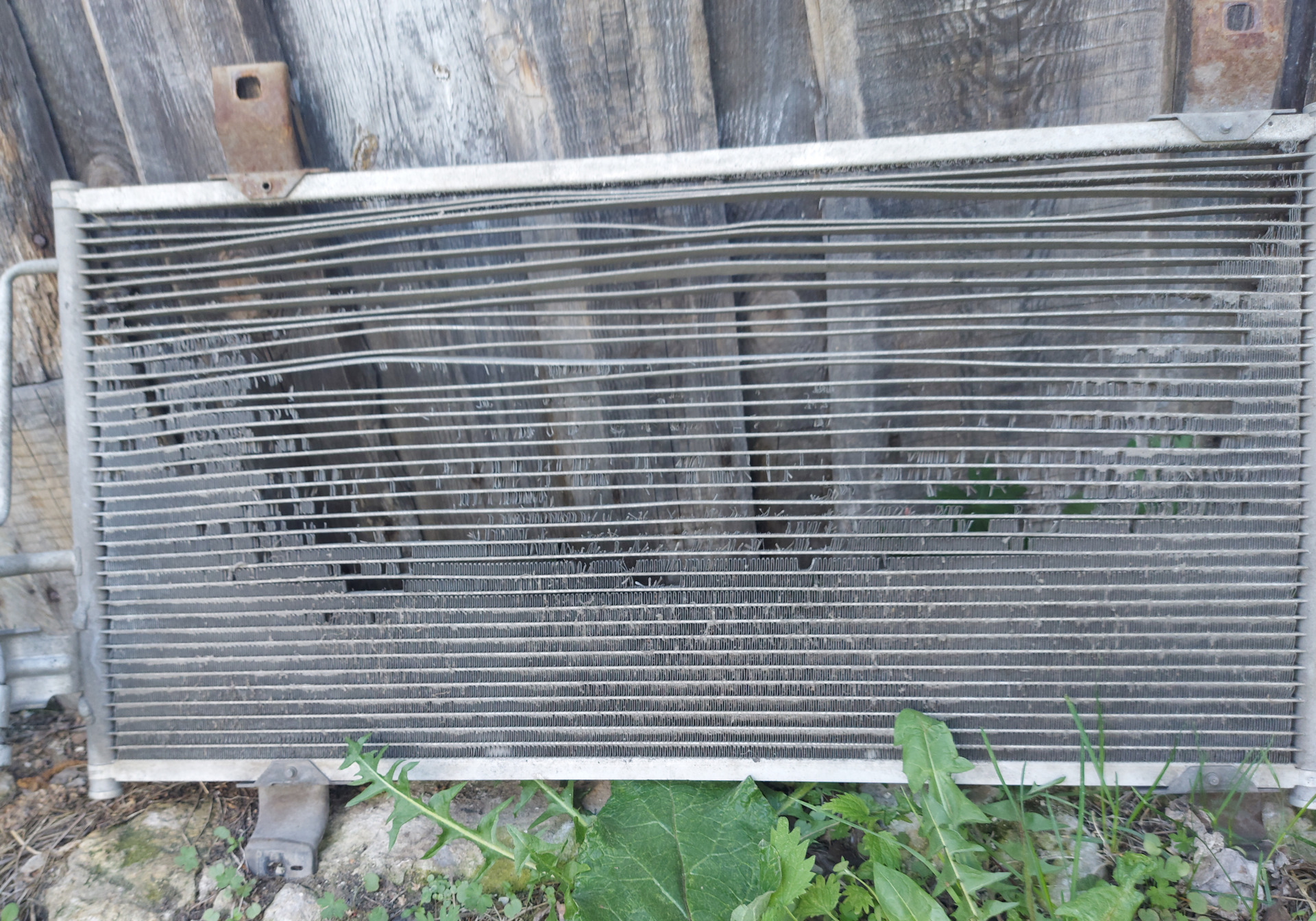 Радиатор ож лачетти. Nissan 92470-hc050. Прокладка радиатора кондиционера. Испаритель кондиционера пежо 408. Крепление трубки кондиционера радиатора mitsubishi lancer 10.