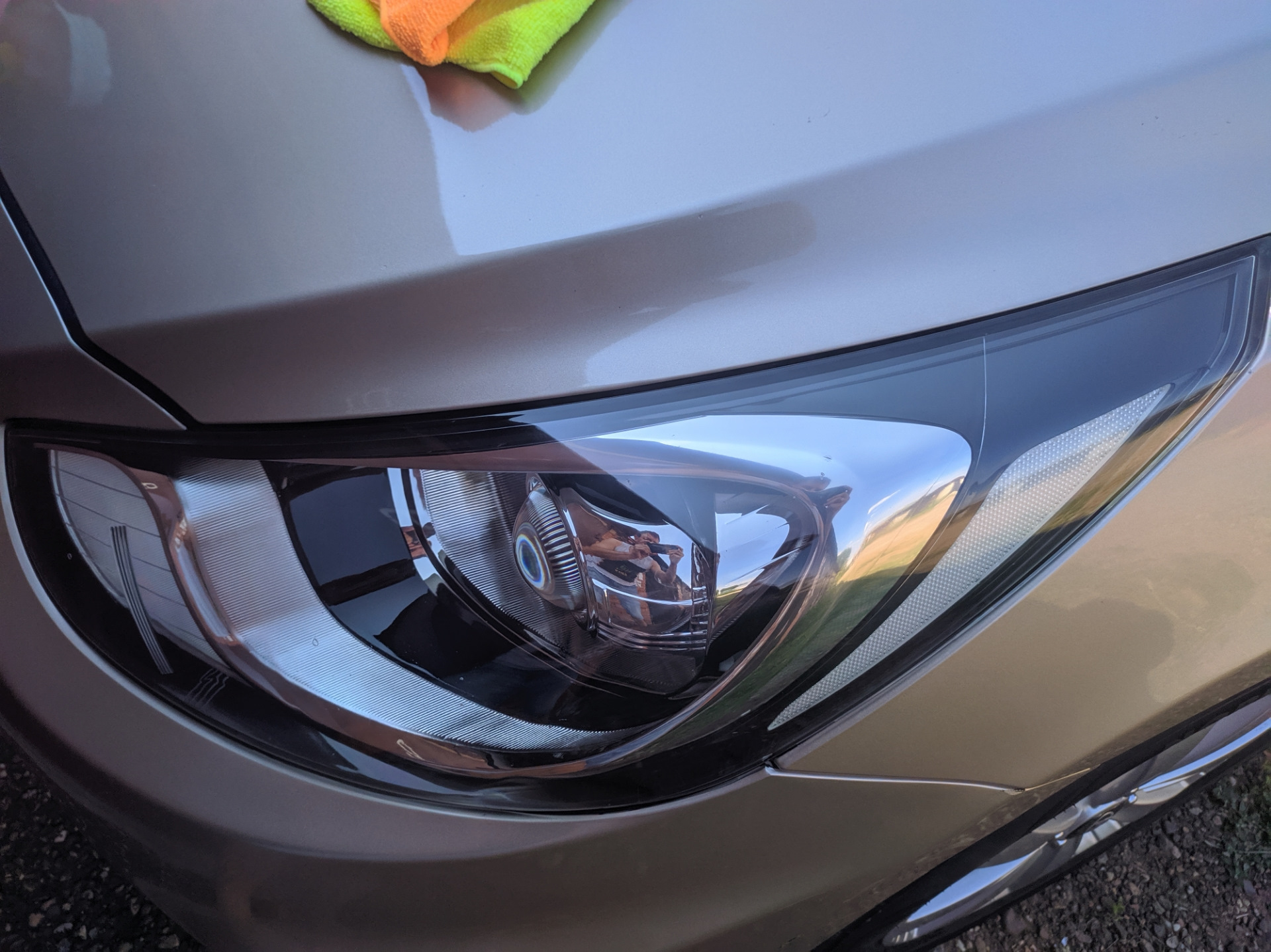 Полировка фар Солярис полиролем Runway — Hyundai Solaris Hatchback, 1,4 ...