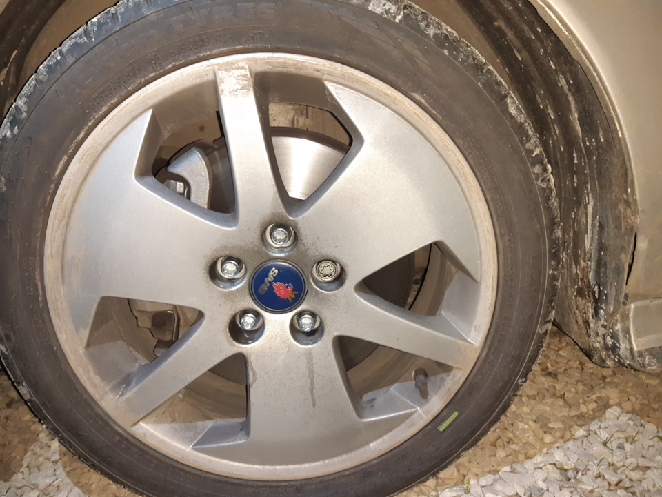 Колесные болты под спецключ — Saab 9-5 (1G), 2,3 л, 2003 года ...