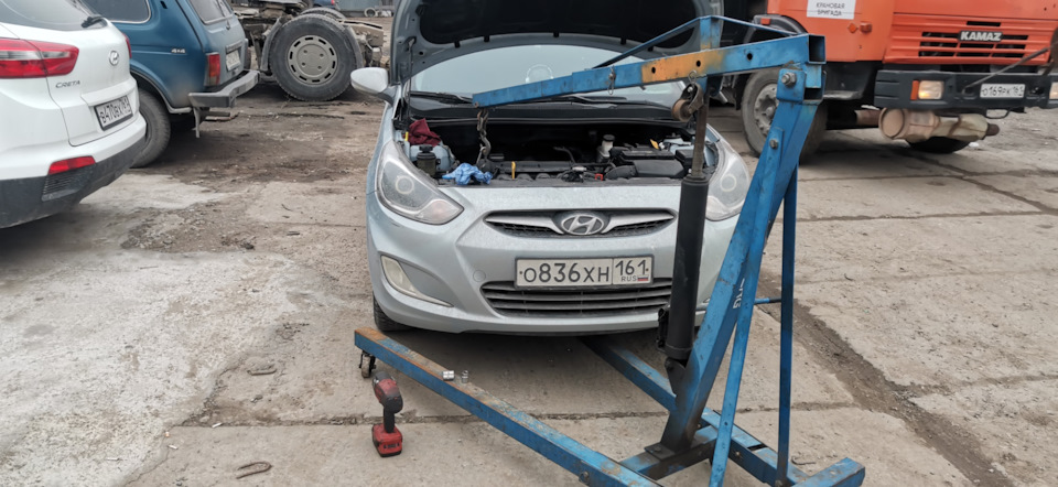 Плановое ТО и подушка двигателя. — Hyundai Solaris Hatchback, 1,6 л ...