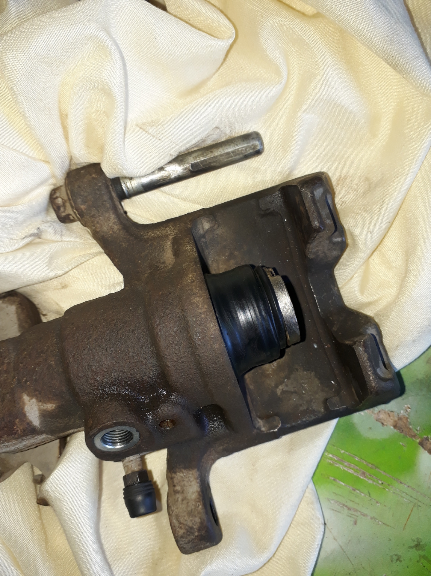 Golf 6 задний суппорт. заклинил суппорт лиаз. мазда сх 5 подклинивает задний суппорт. заклинил задний суппорт. заклинили суппорта лачетти.