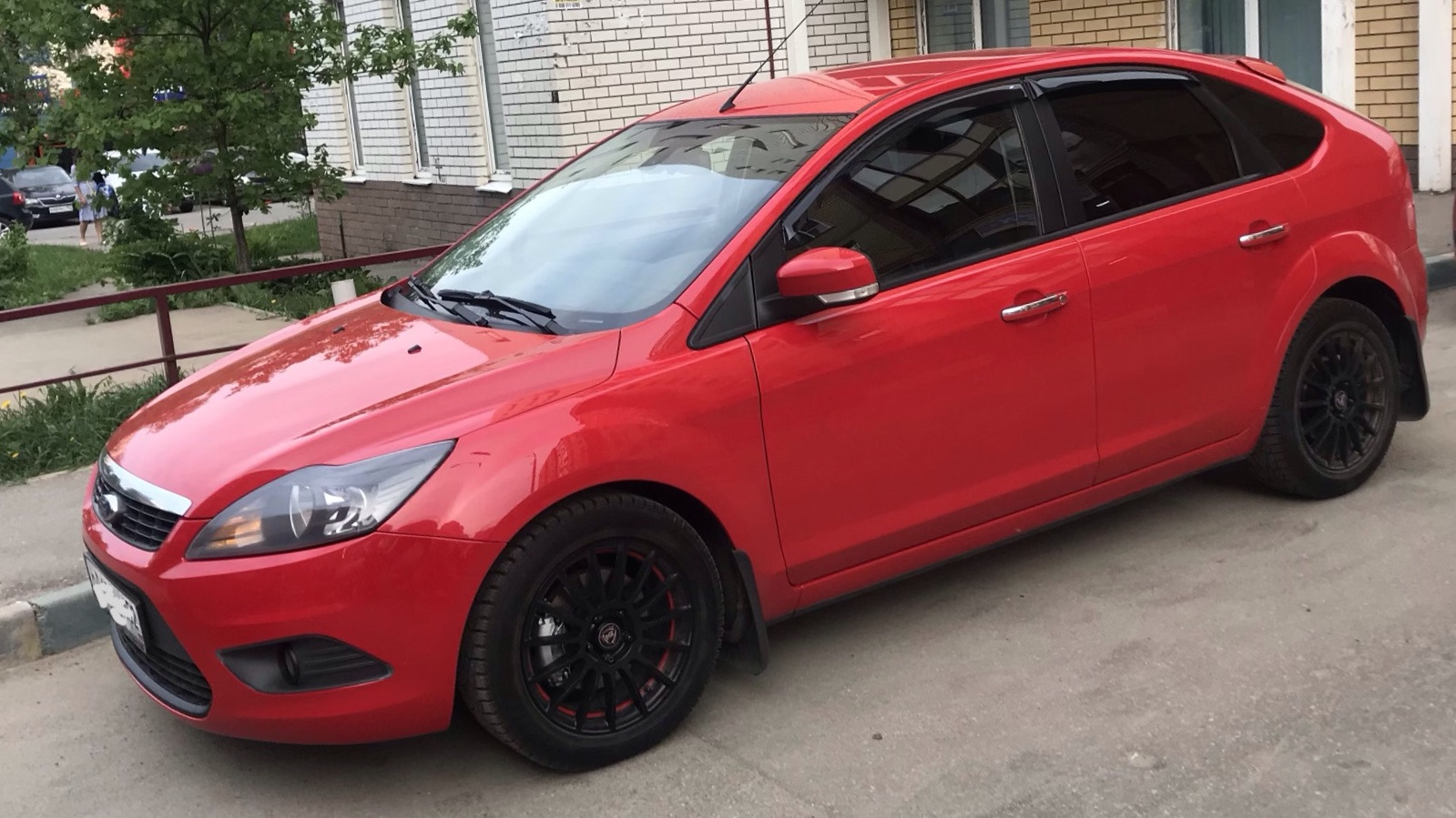 Ford Focus 2 2006 красный