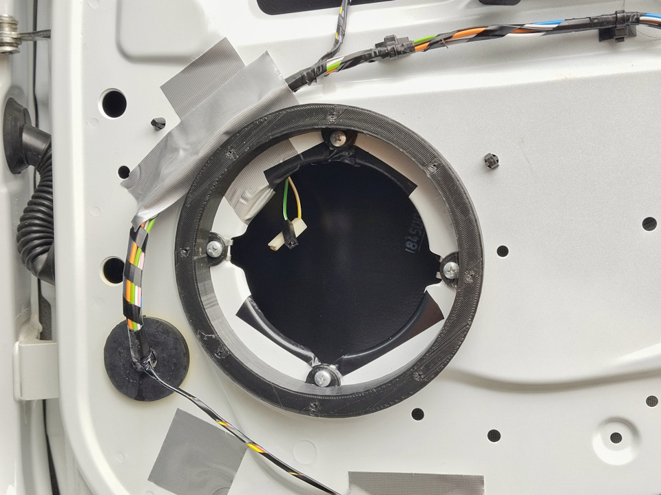 Установка 16х динамиков в штатные места без сверления металла — Lada ...