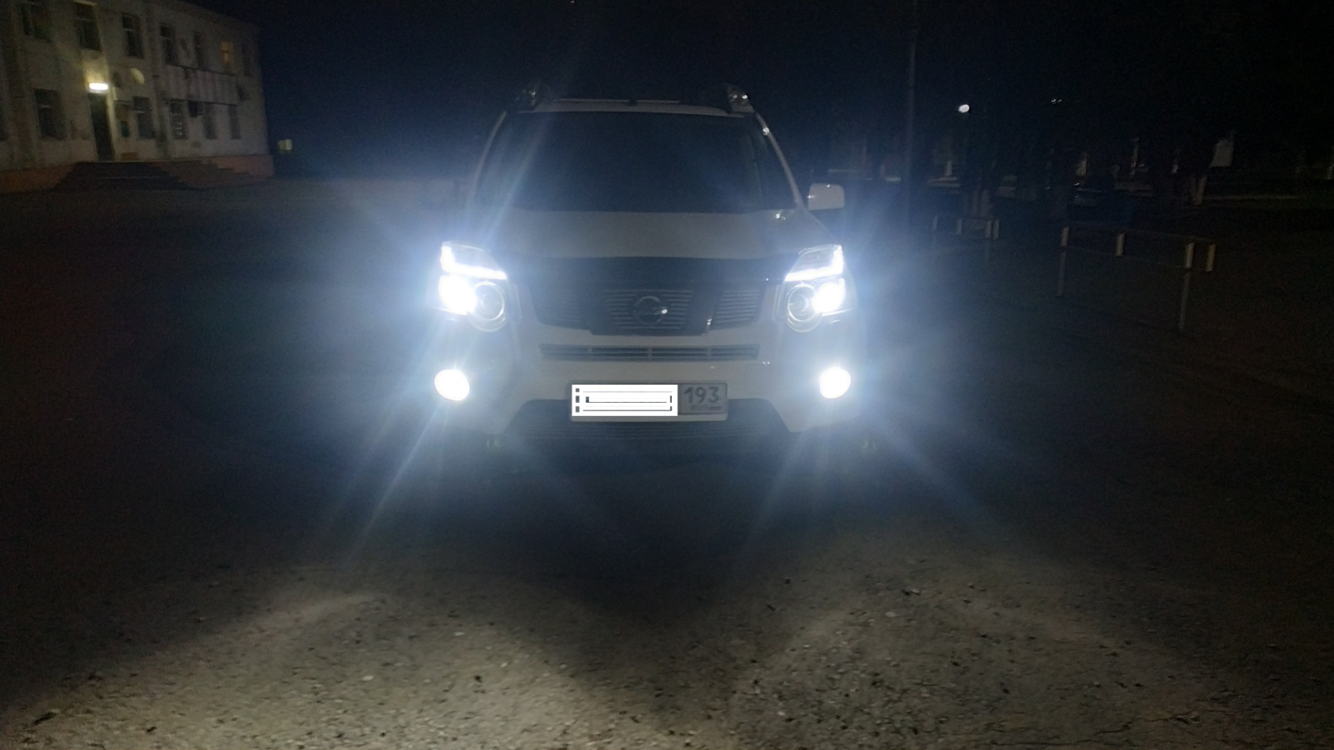 Сменил лампы ближнего — Nissan X-Trail II (t31), 2 л, 2011 года ...