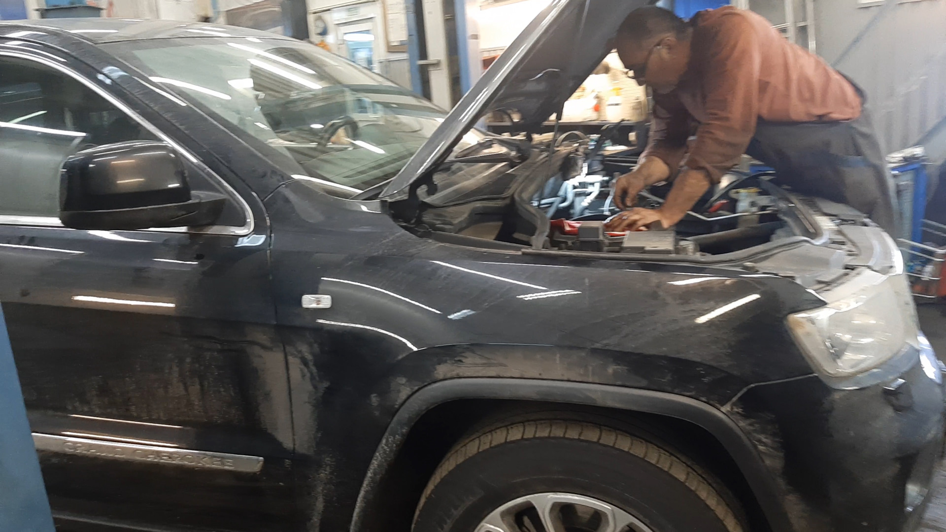 Jeep Grand Cherokee WK2 – ошибка P0300 P0302 лопнула пружина клапана ...