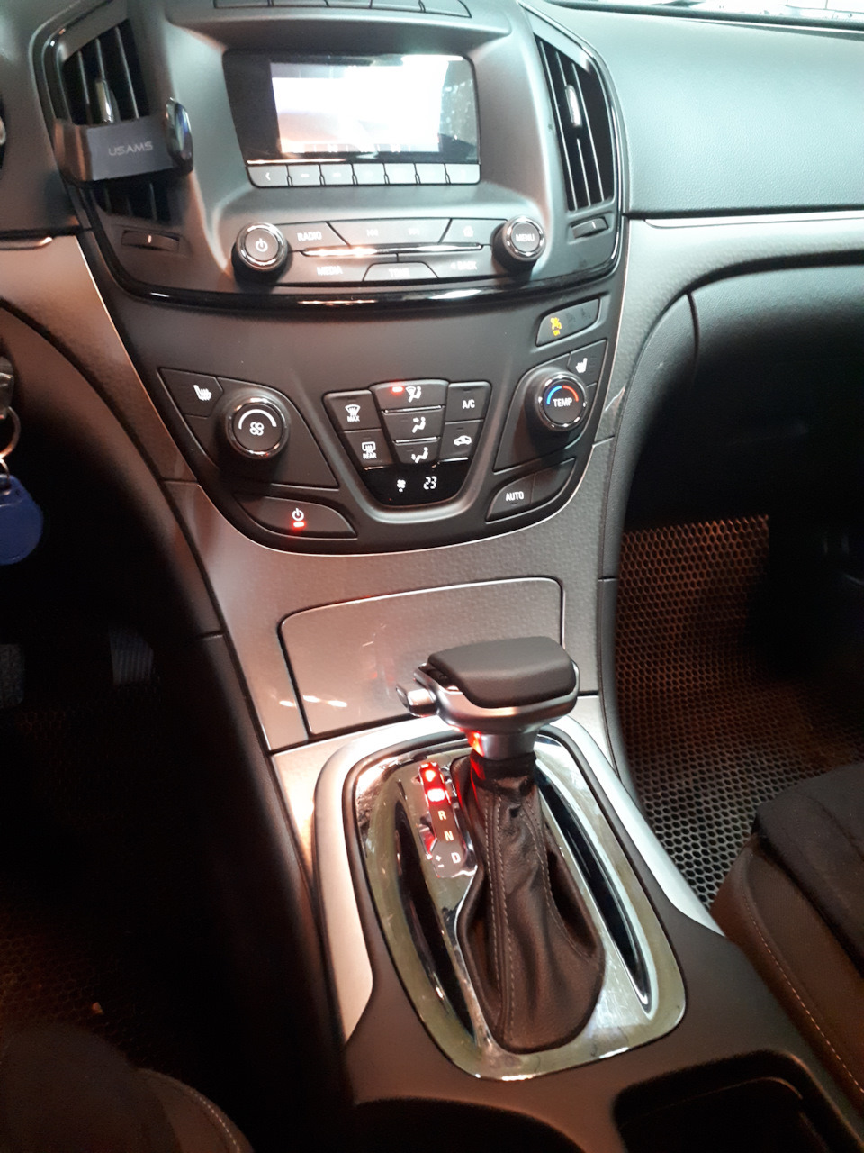 Фото в бортжурнале Opel Insignia (1G)