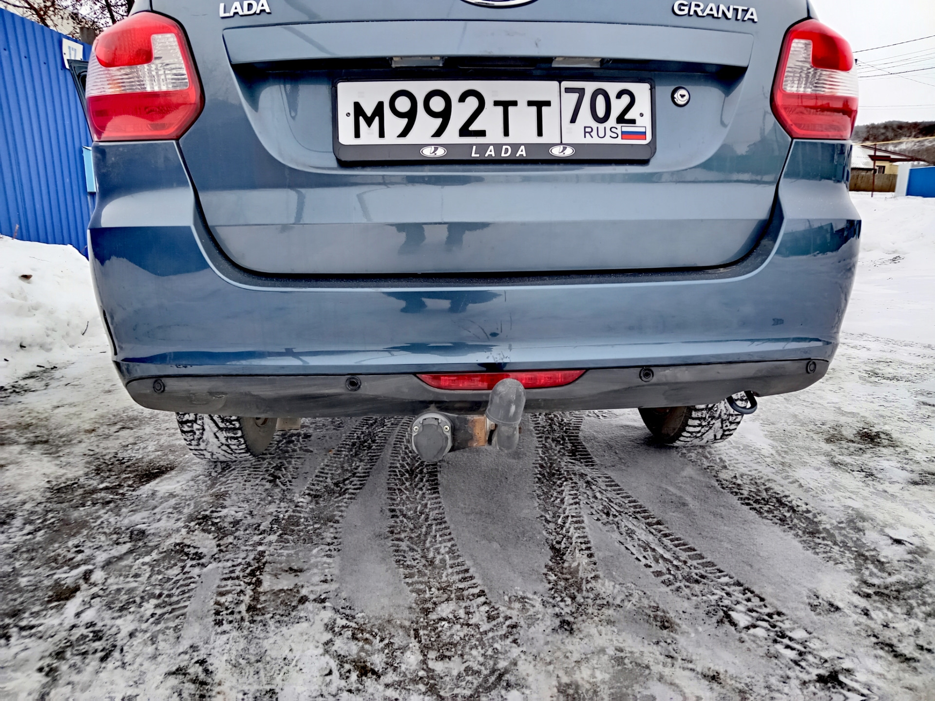 -Установка парктроника в заднюю накладку бампера; — Lada Гранта лифтбек ...