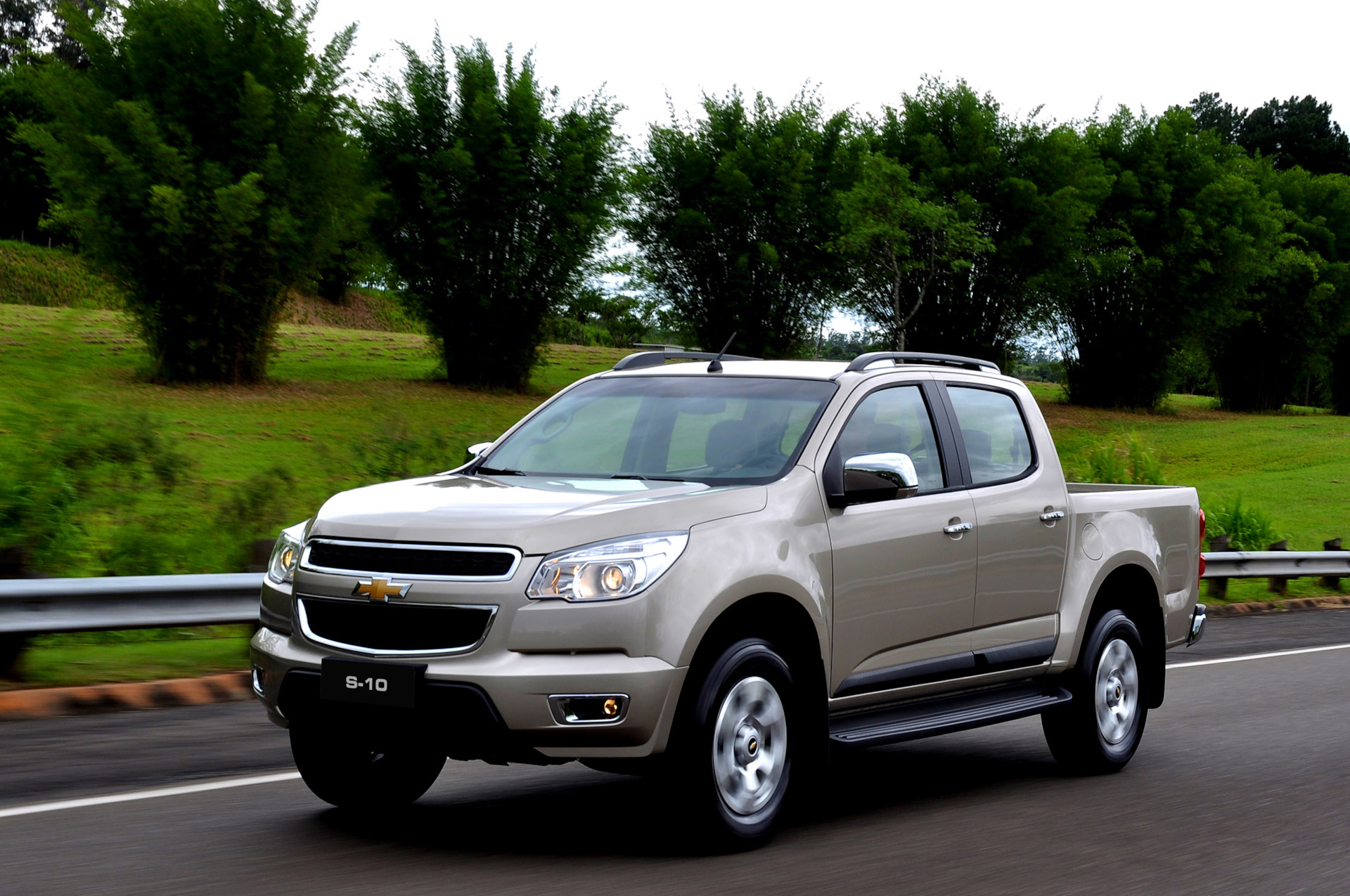 Chevrolet 2012. Chevrolet Colorado 2012. Chevrolet s10 2012. Chevrolet s10 Double Cab 2017. Бразильский пикап.