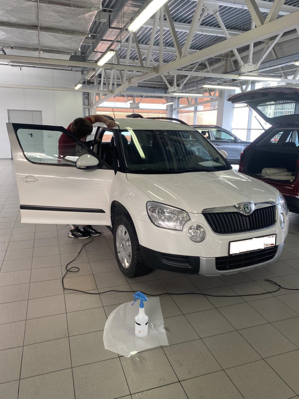 Замена логотипов, бронирование элементов. — Skoda Yeti, 1,2 л, 2012 года |  тюнинг | DRIVE2