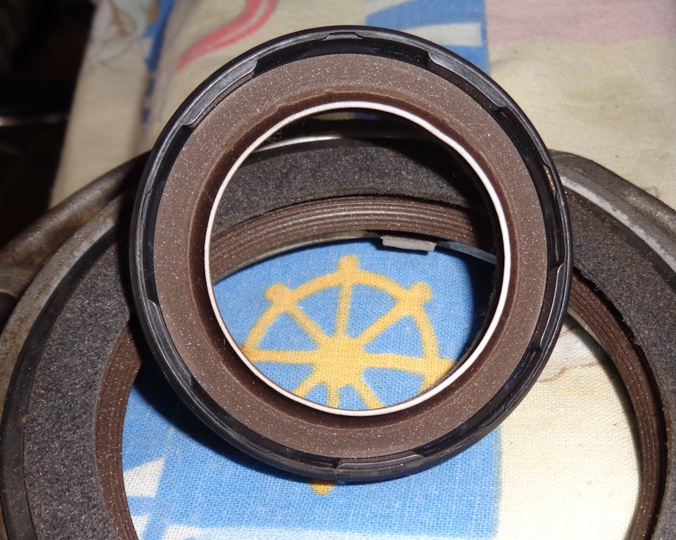 Стук гидрокомпенсаторов — Lada Приора хэтчбек, 1,6 л, 2011 года ...