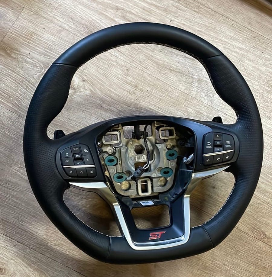 Руль от Ford Focus 4 ST в Ford Focus 2 ST часть 1 — Ford Focus ST II, 2 ...