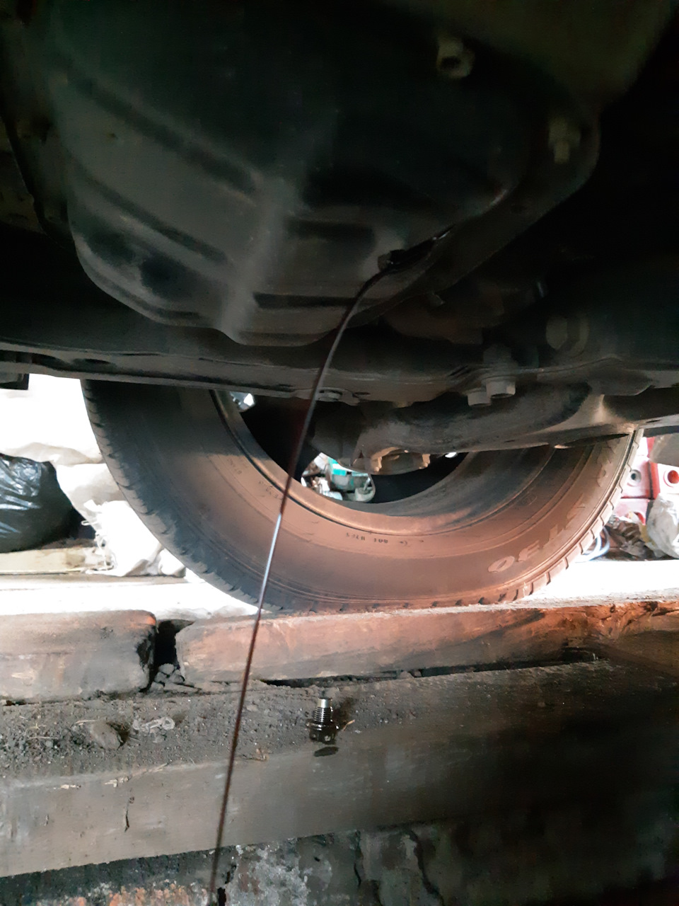 Фото в бортжурнале Toyota RAV4 (IV)